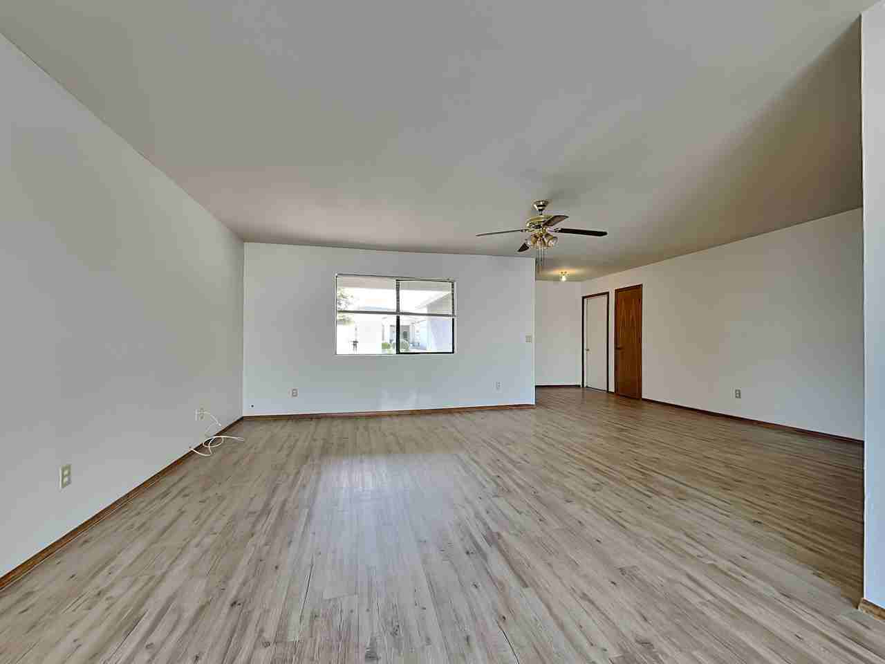 647 Aloha Dr - Photo 3 of 16