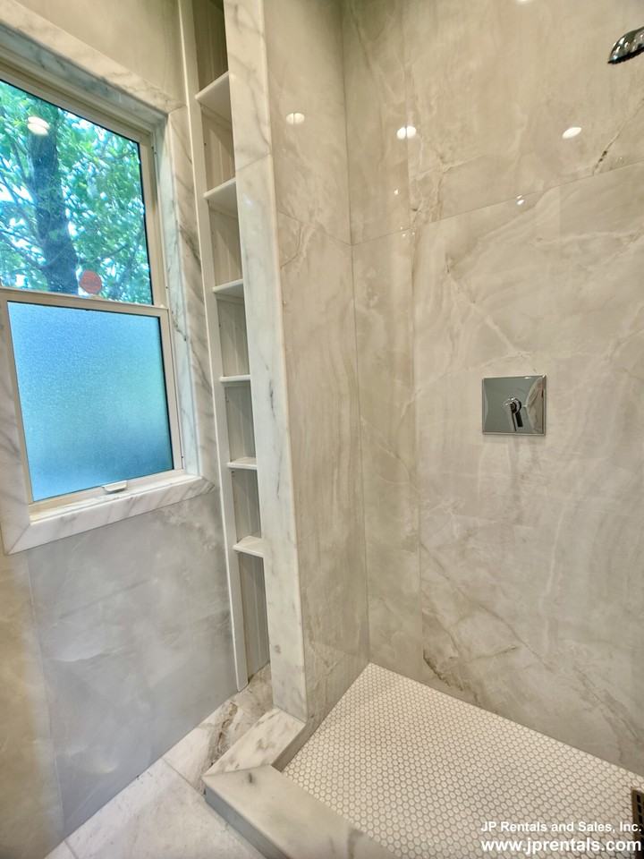 8 Oakview Ter #2 - Photo 7 of 27