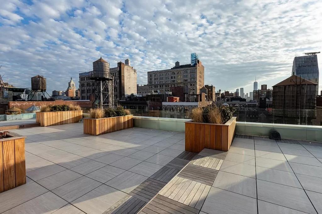 W 19th St #8A - Photo 3 of 11