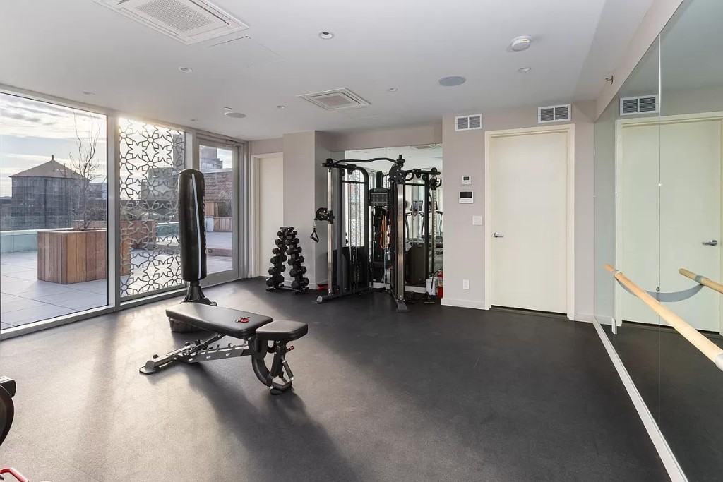 W 19th St #8A - Photo 5 of 11