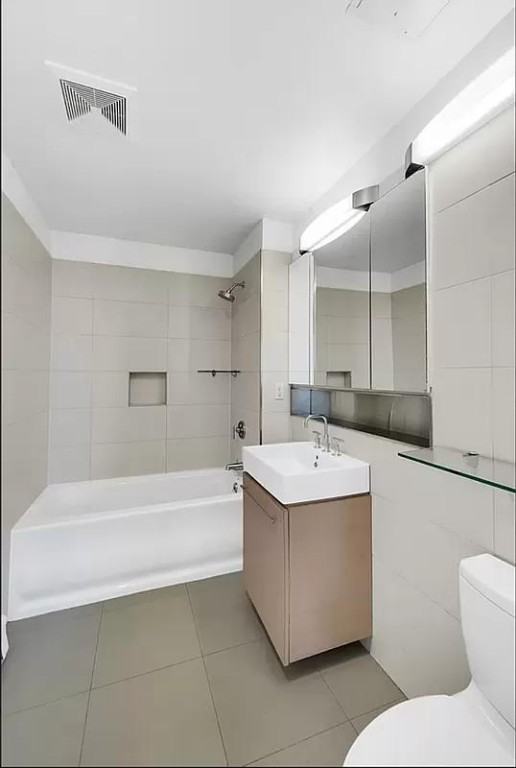 Delancey St #8A - Photo 4 of 12