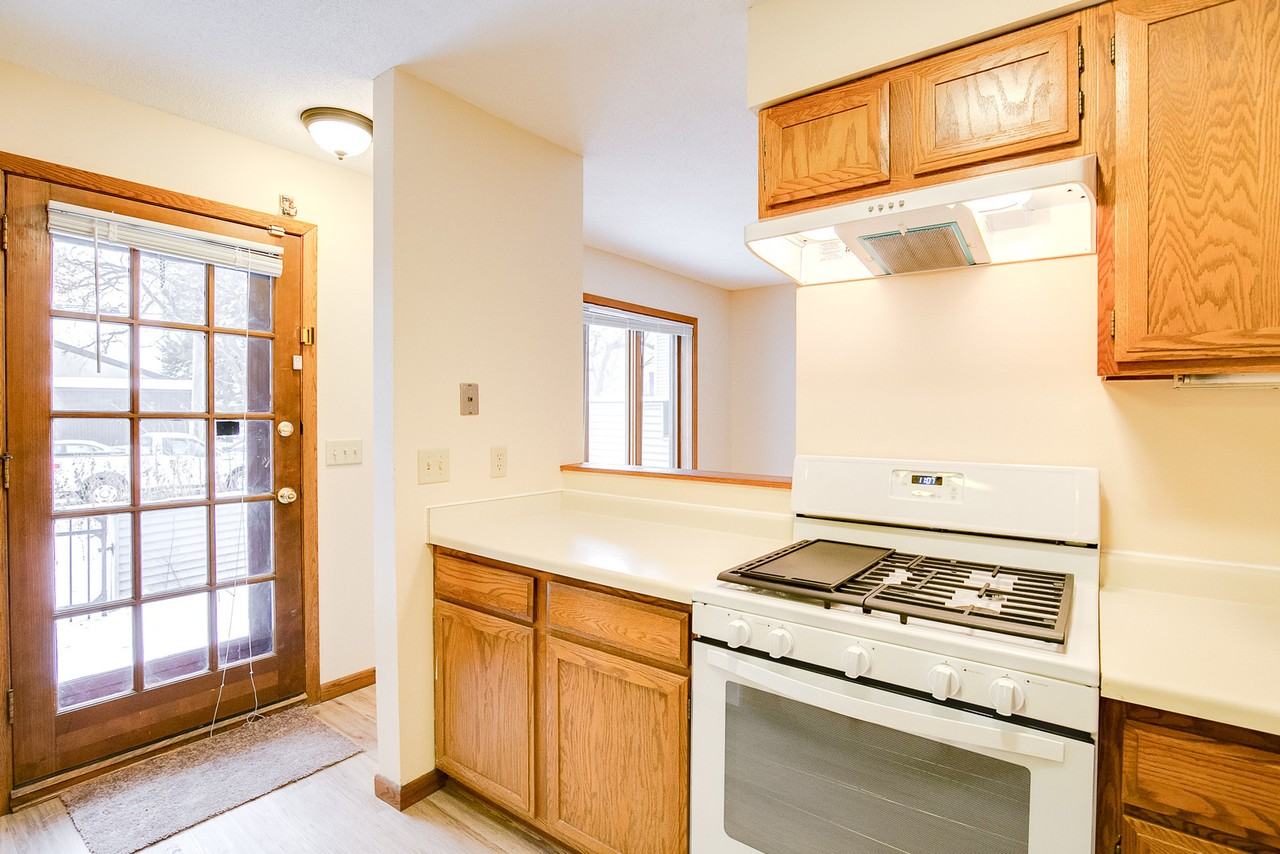 2119 21st Ave S - Photo 3 of 18