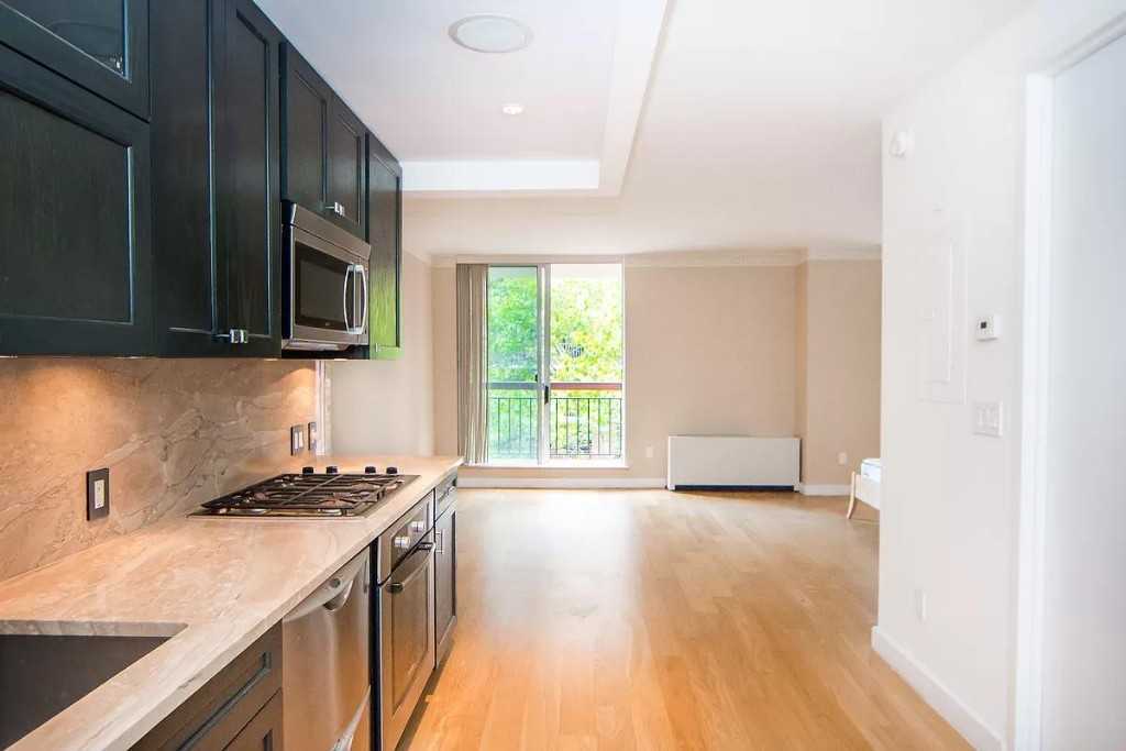 Rector Pl #502 - Photo 4 of 19