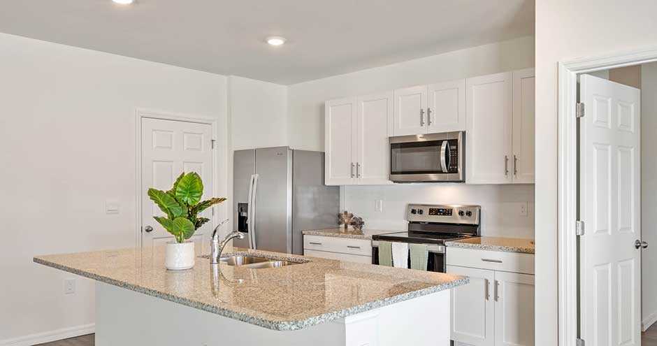 Peace River Landing Rental Homes - Photo 2 of 31