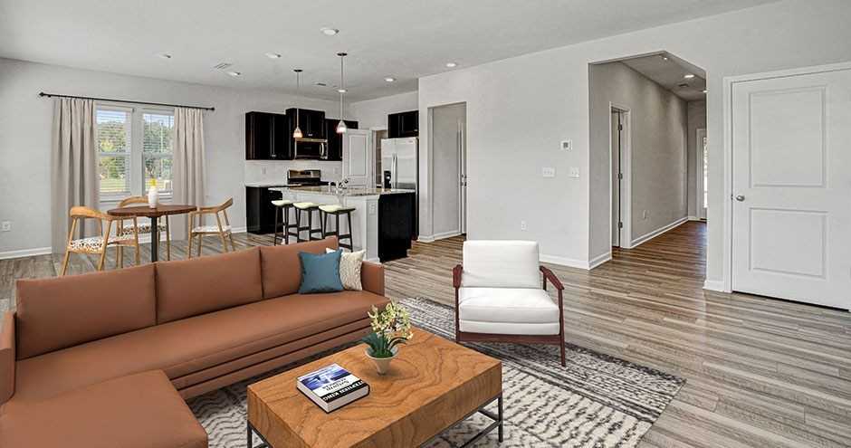 Braxton - Photo 3 of 25