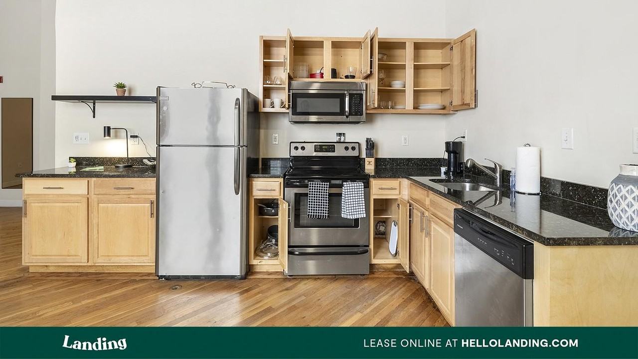 307 Stockton St - Photo 4 of 50