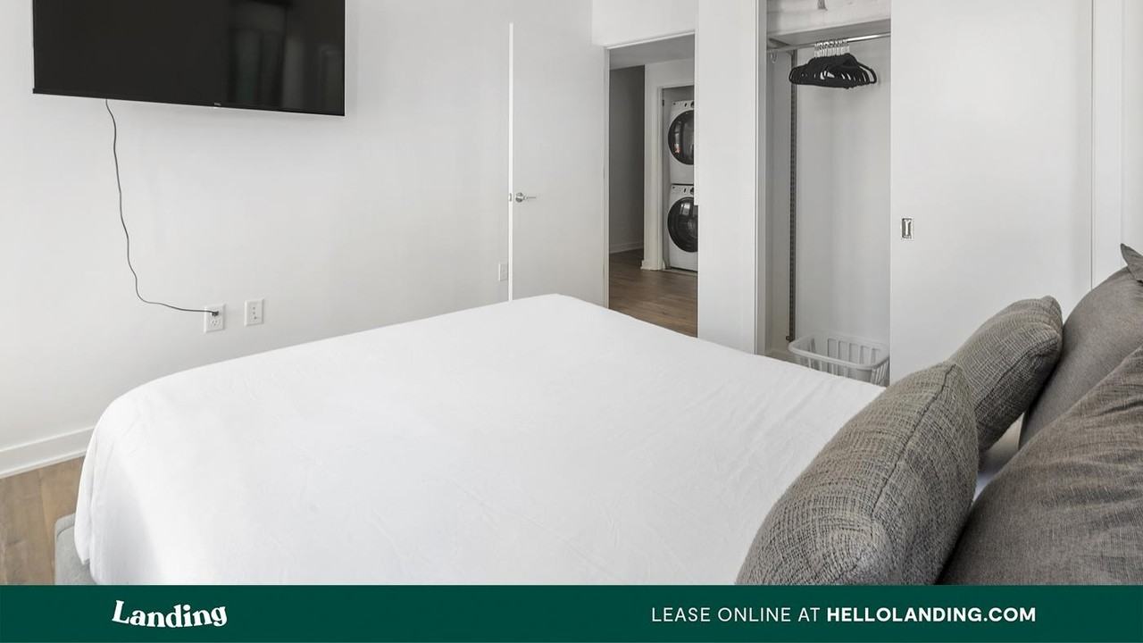 1320 4th St NE - Photo 3 of 50