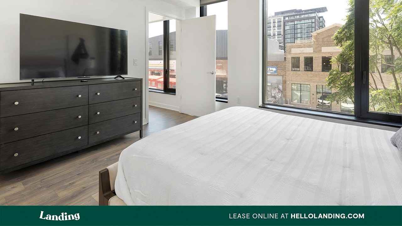 1320 4th St NE - Photo 5 of 50