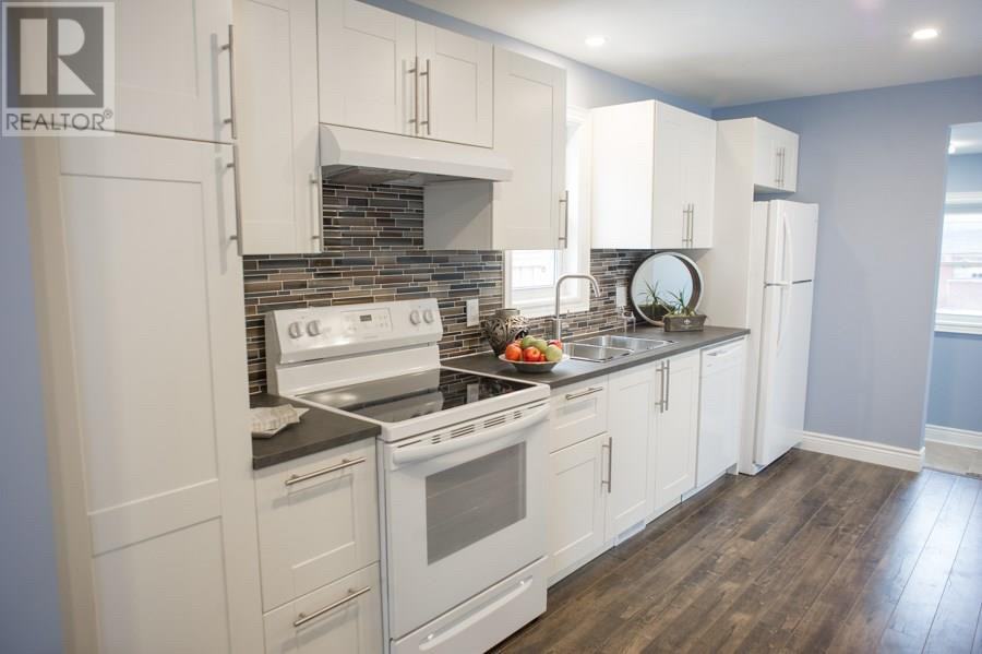 Market St S & King St W - Photo 4 of 15