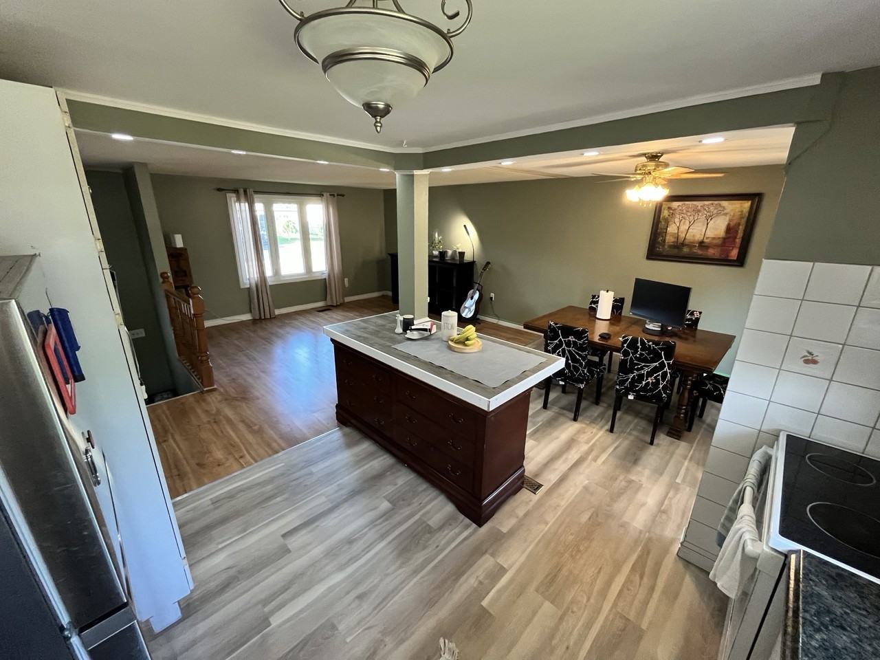 331 Galloway Boulevard - Photo 2 of 17