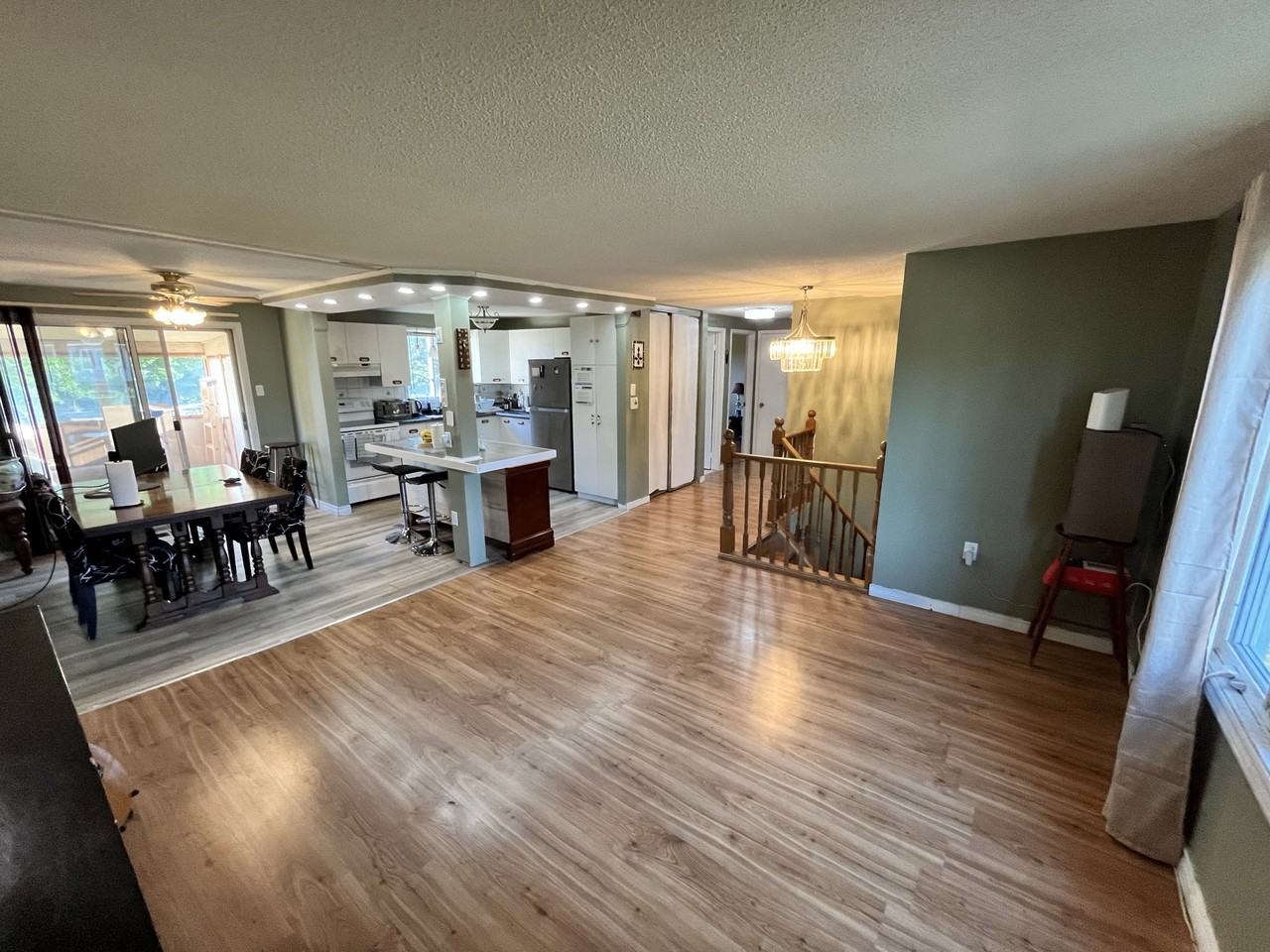 331 Galloway Boulevard - Photo 4 of 17
