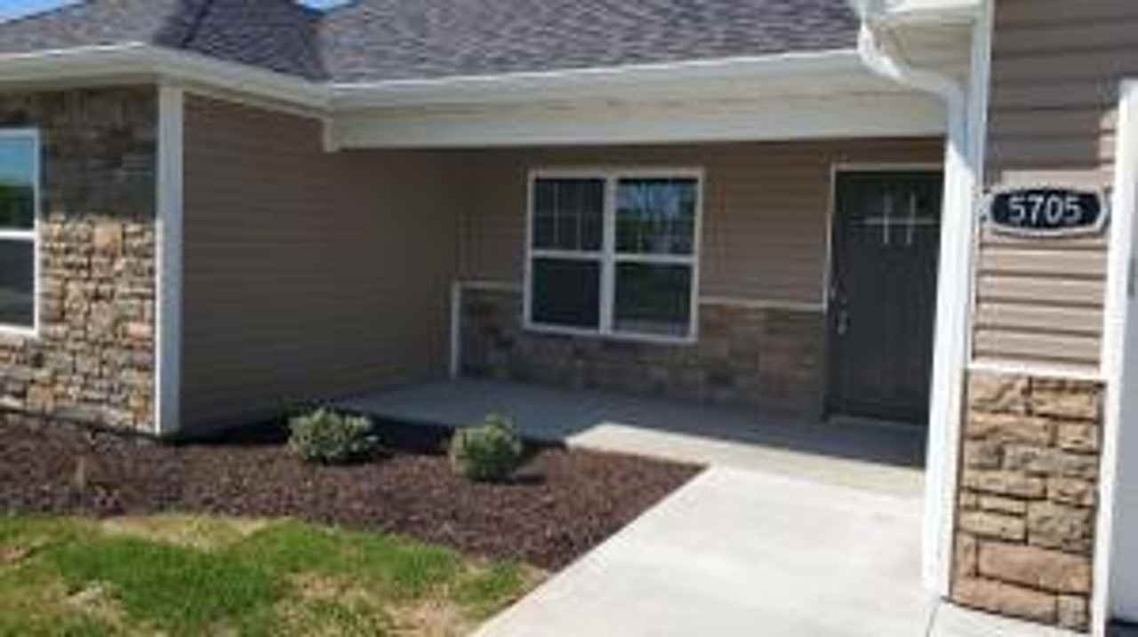 5705 Black Gum Ct - Photo 2 of 16