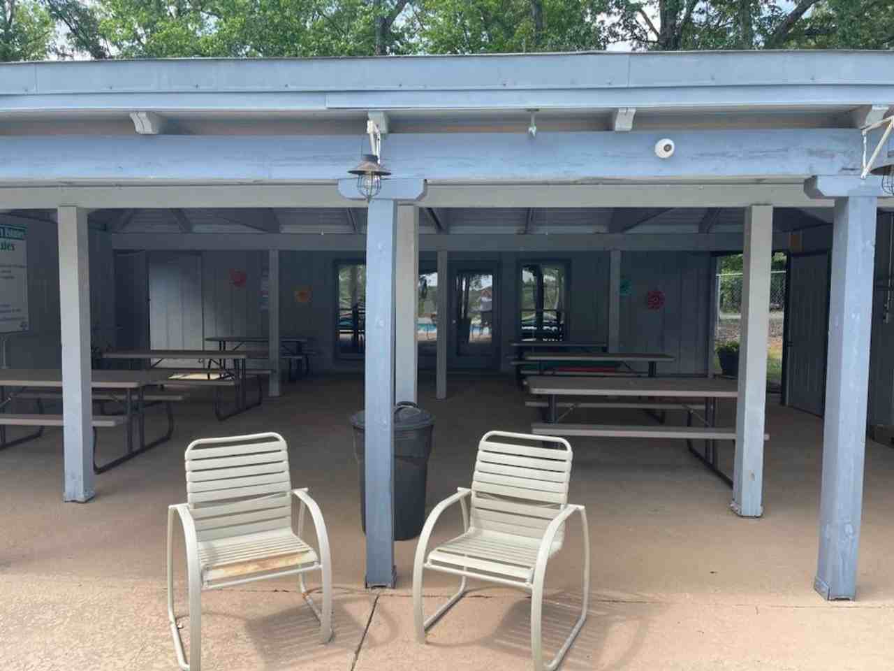 453 Honeysuckle Cir - Photo 3 of 21