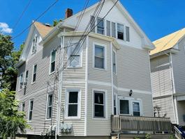featured image of 134 Ruggles St #2