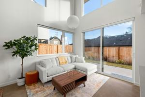 featured image of 4809 N Kerby Ave