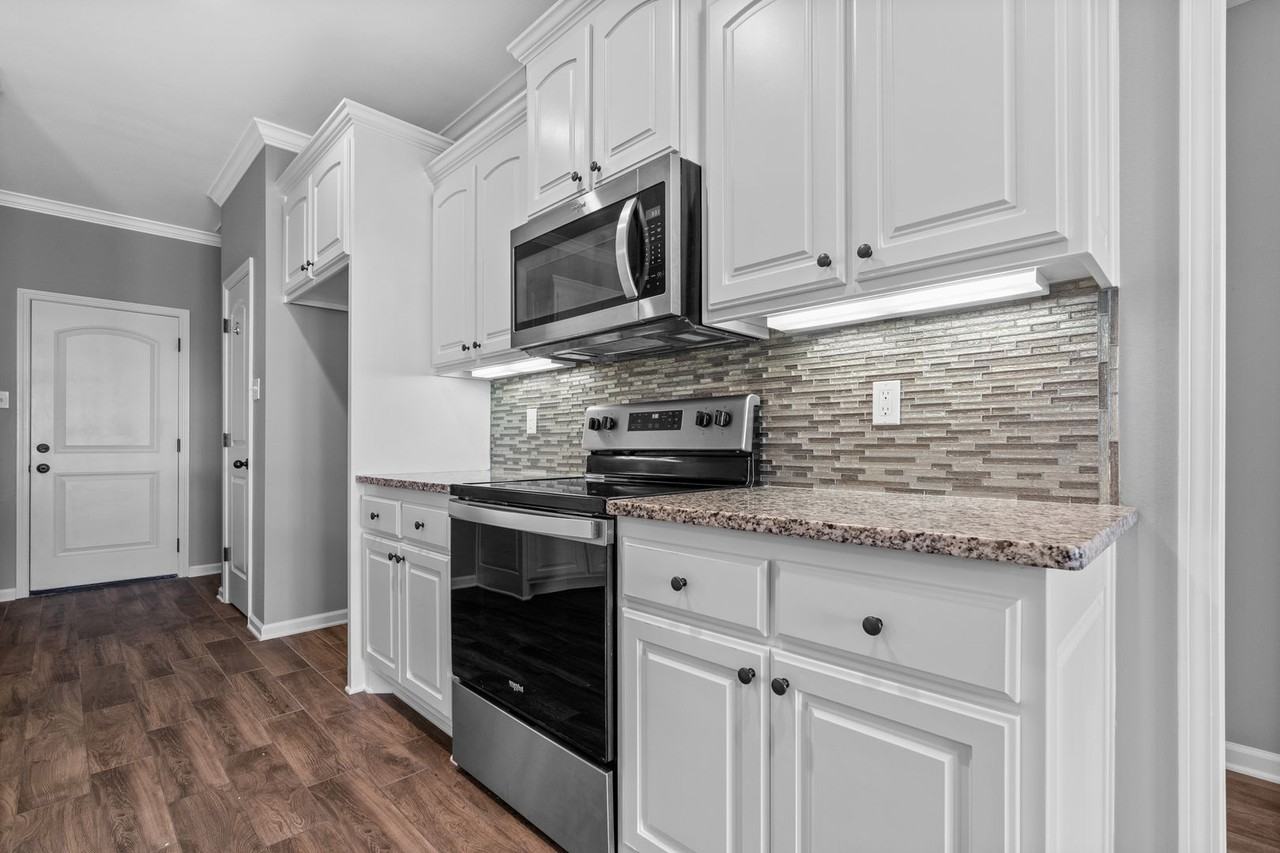 9640 Meadow Creek Dr - Photo 6 of 34