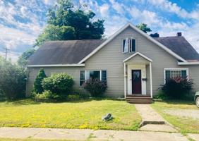featured image of 414 E Main St