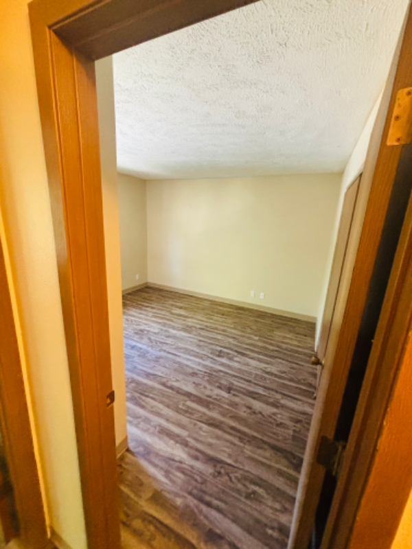 1236 Kolterman Ave - Photo 7 of 8