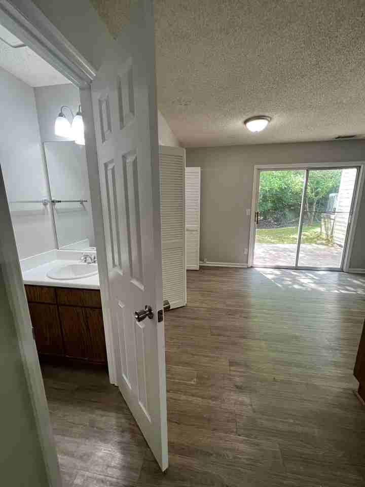 Hidden Hollow - Photo 4 of 12