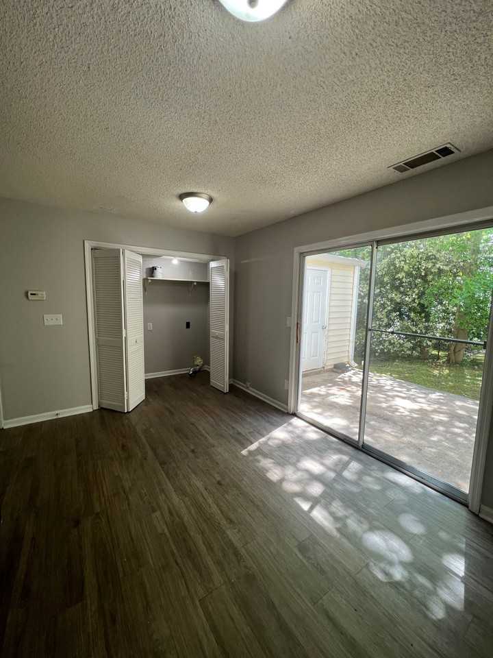 Hidden Hollow - Photo 6 of 12