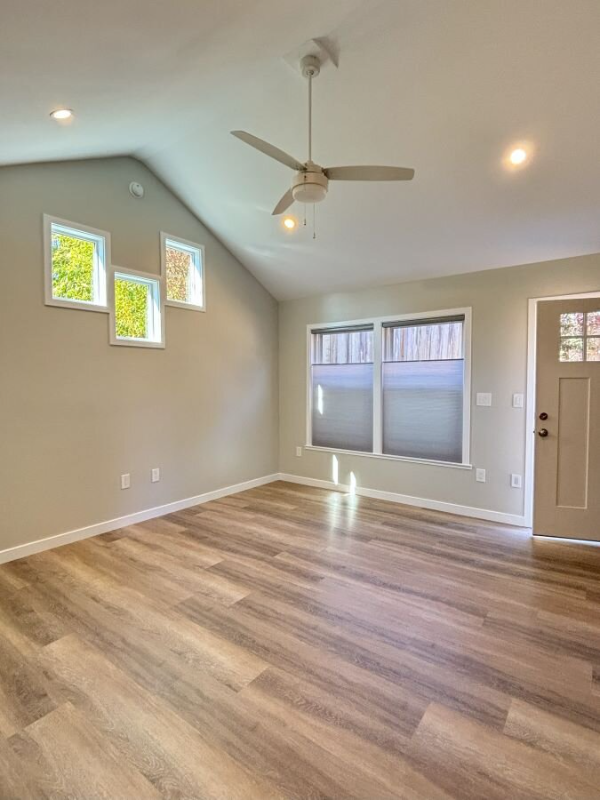 3920B Wilshire Ave - Photo 3 of 20