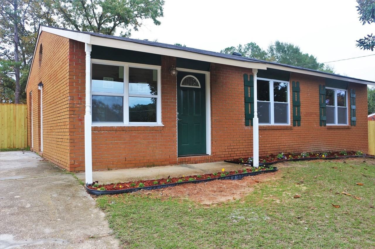 1600 Mazor Dr - Photo 3 of 23