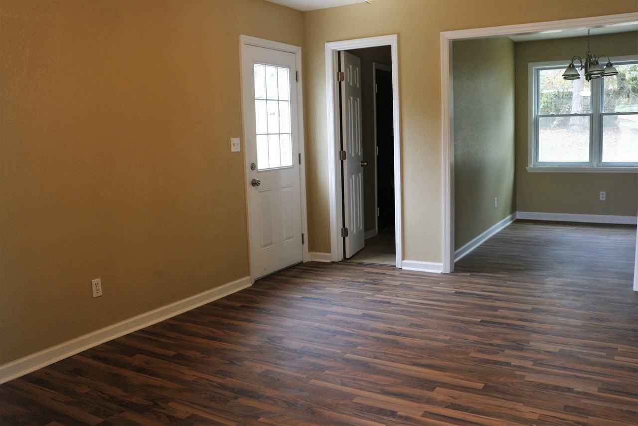 1600 Mazor Dr - Photo 5 of 23