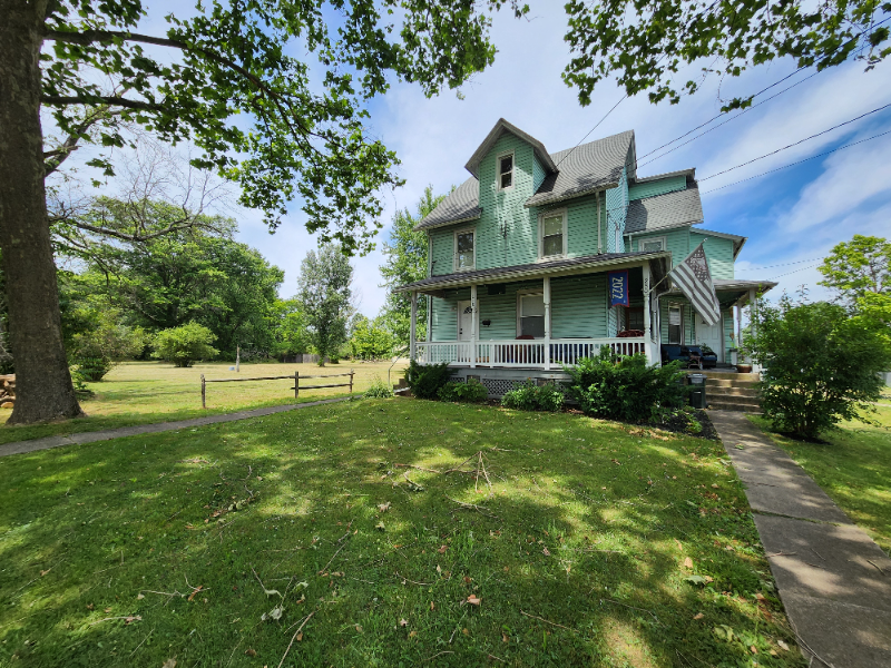 248 N Hellertown Ave #248 - Photo 2 of 16