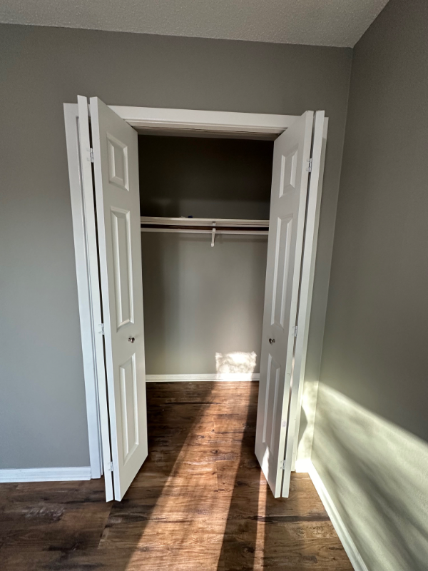 345 Glenmoor Ln #345 - Photo 3 of 14