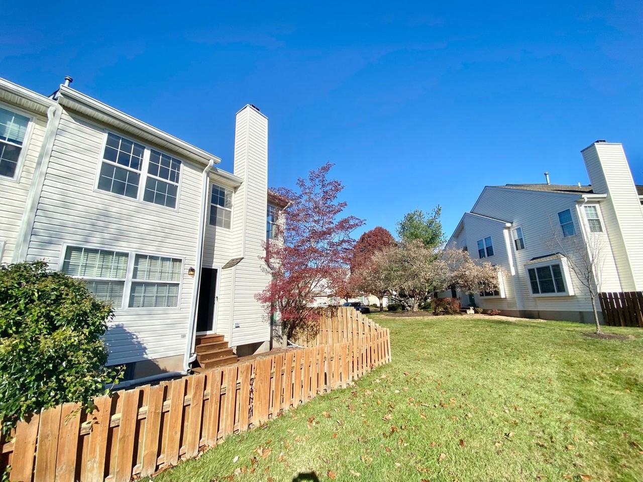 545 Aspen Woods Dr - Photo 3 of 28