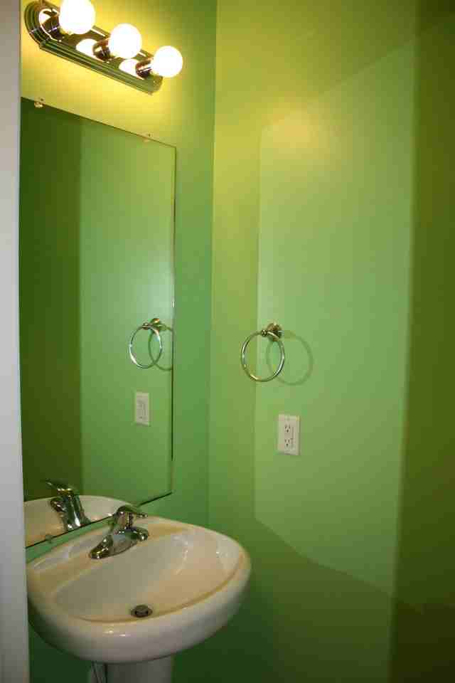 8 Reese Way - Photo 4 of 30