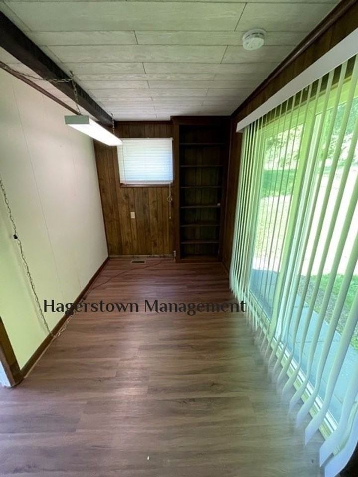 12908 Pecktonville Rd - Photo 5 of 11