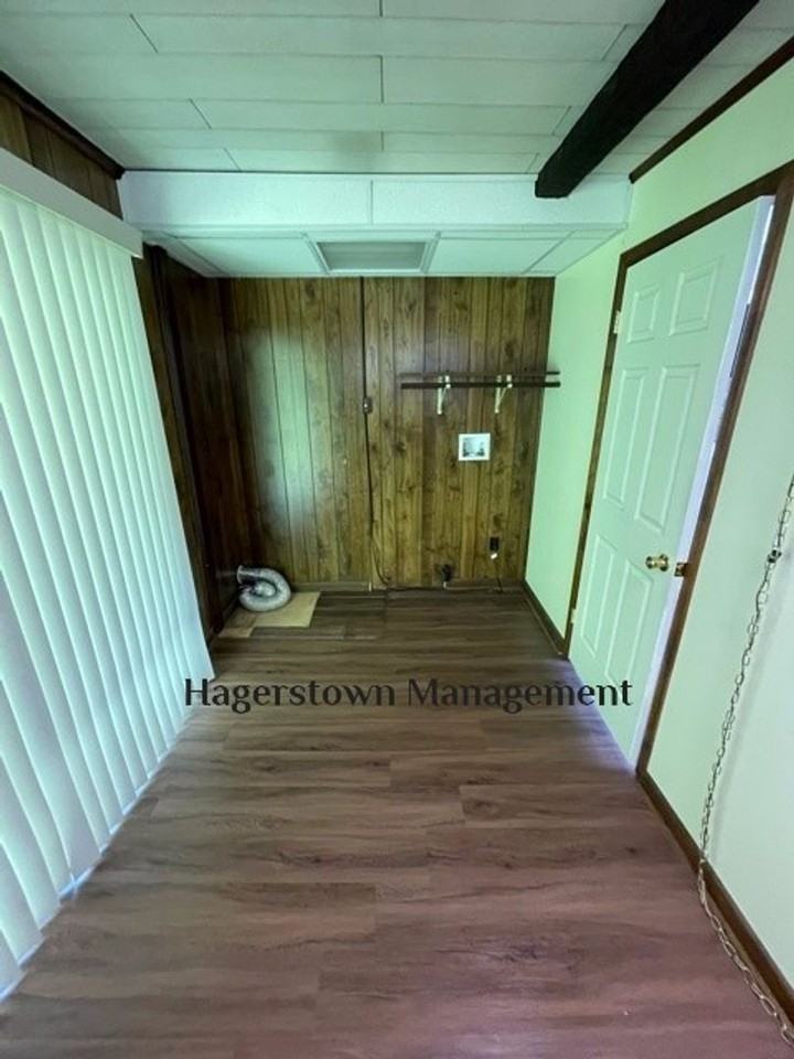 12908 Pecktonville Rd - Photo 6 of 11