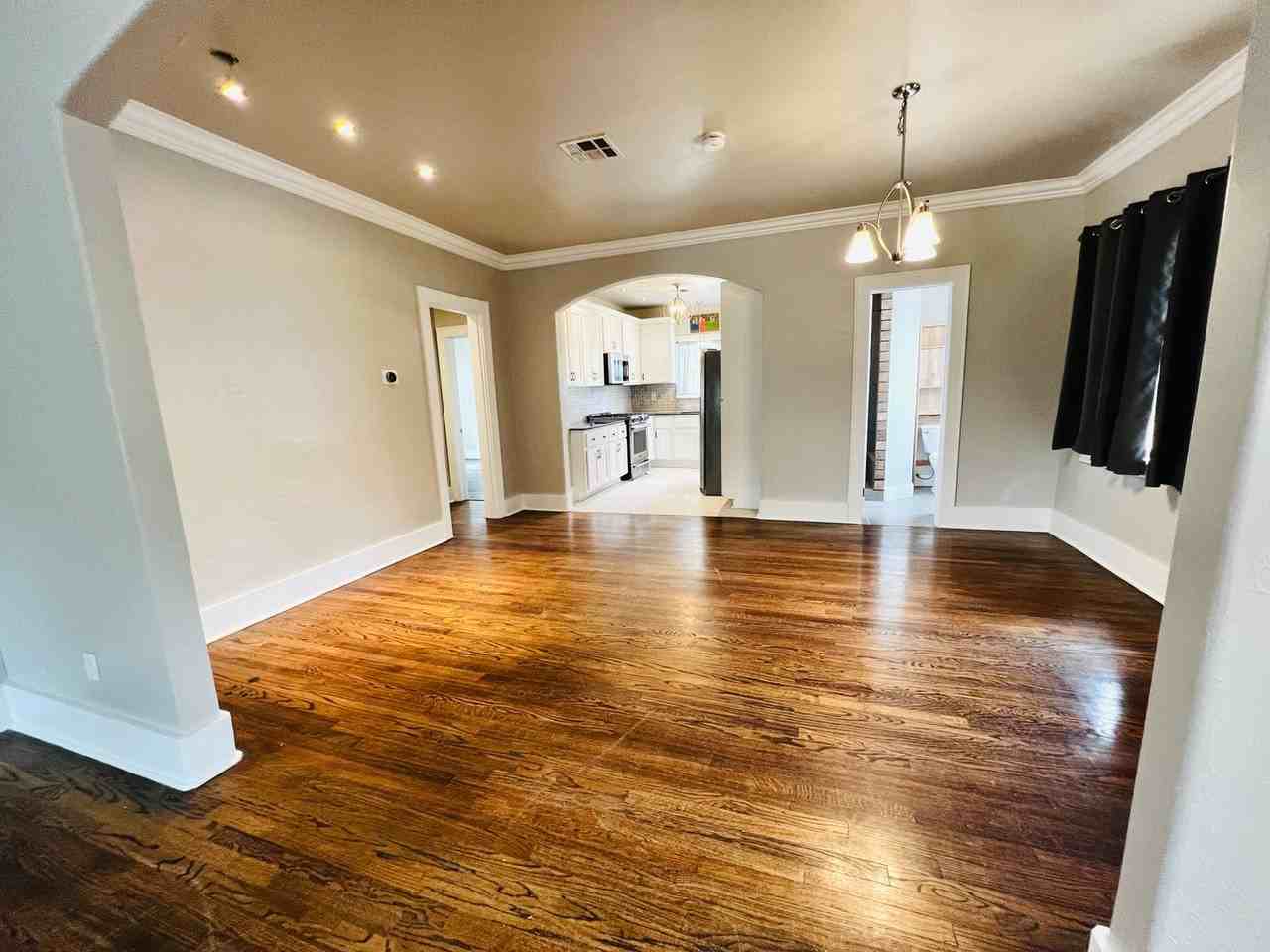 1715 N Kentucky Ave - Photo 4 of 14