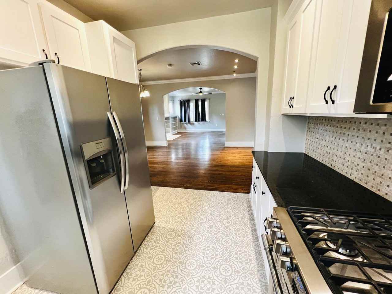 1715 N Kentucky Ave - Photo 6 of 14