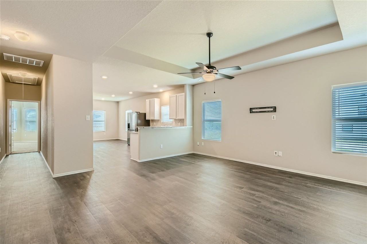 241 Bobwhite Way - Photo 2 of 12