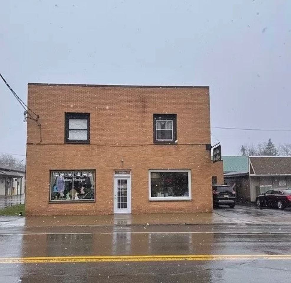 10549 Main Street - Photo 3 of 15