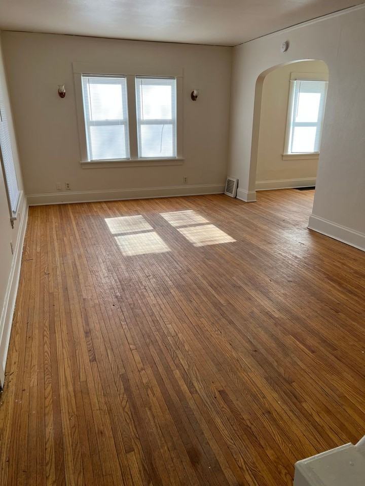 1520 Bruner St - Photo 3 of 14