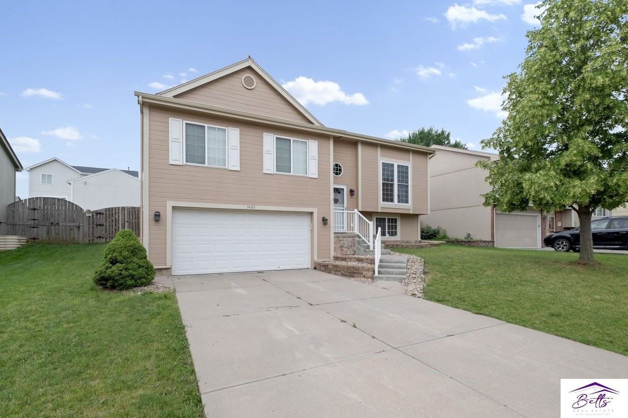 7403 Braun St - Photo 2 of 21