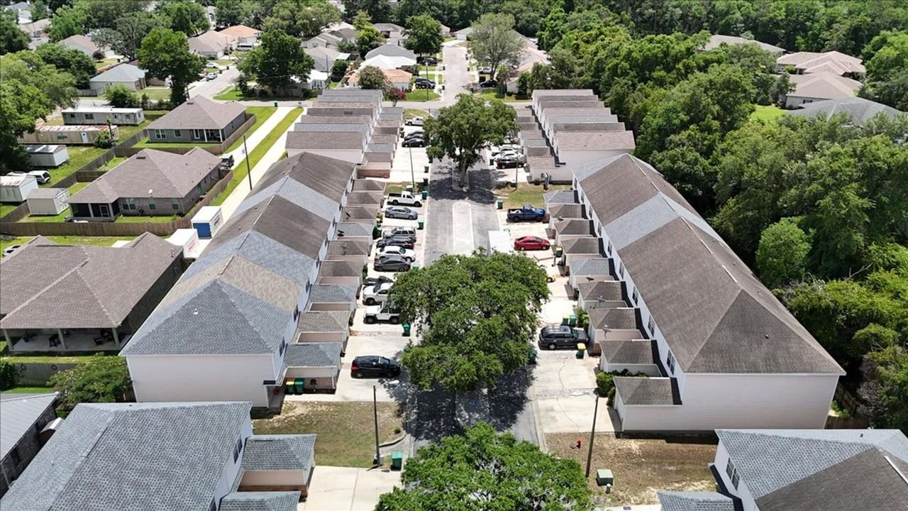 994 Scenic Oak Ln - Photo 2 of 31