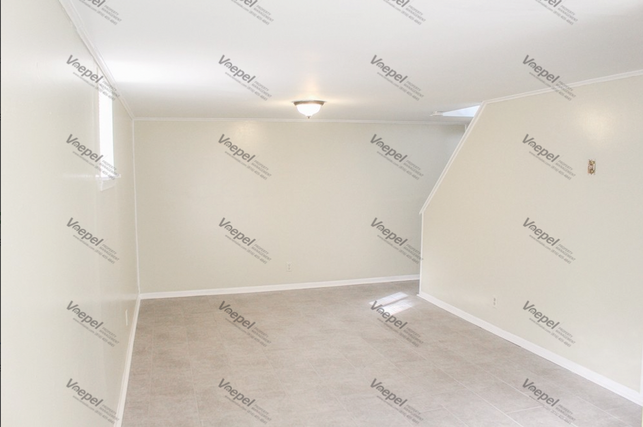 9403 Ballentine St - Photo 3 of 16