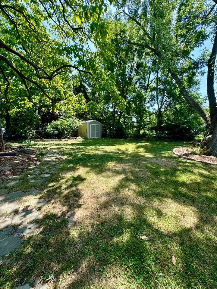 918 Chestnut Drive - Photo 2 of 24