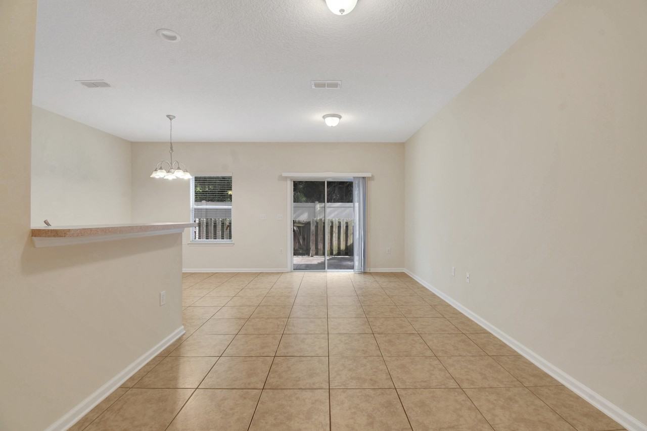 262 Moultrie Village Ln #262 - Photo 6 of 35
