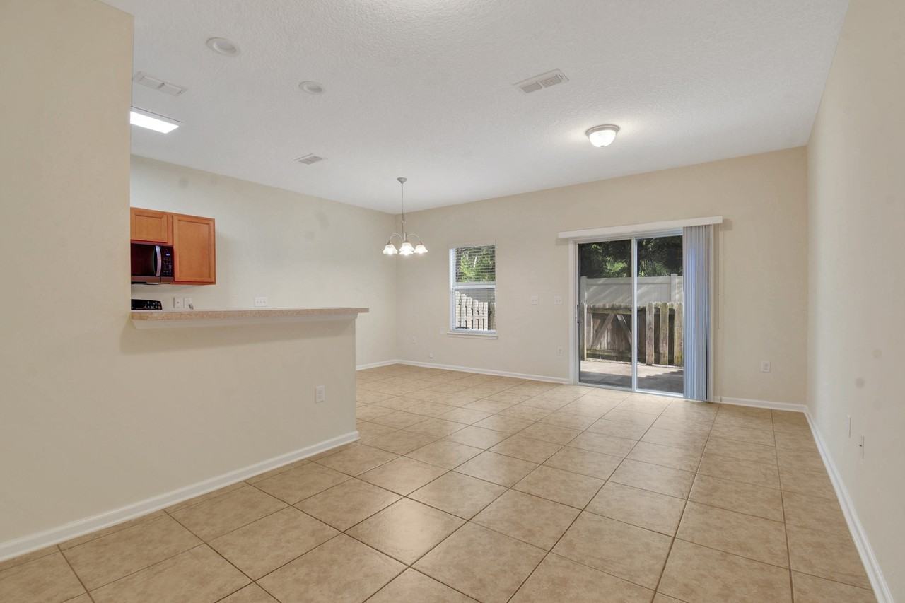 262 Moultrie Village Ln #262 - Photo 7 of 35