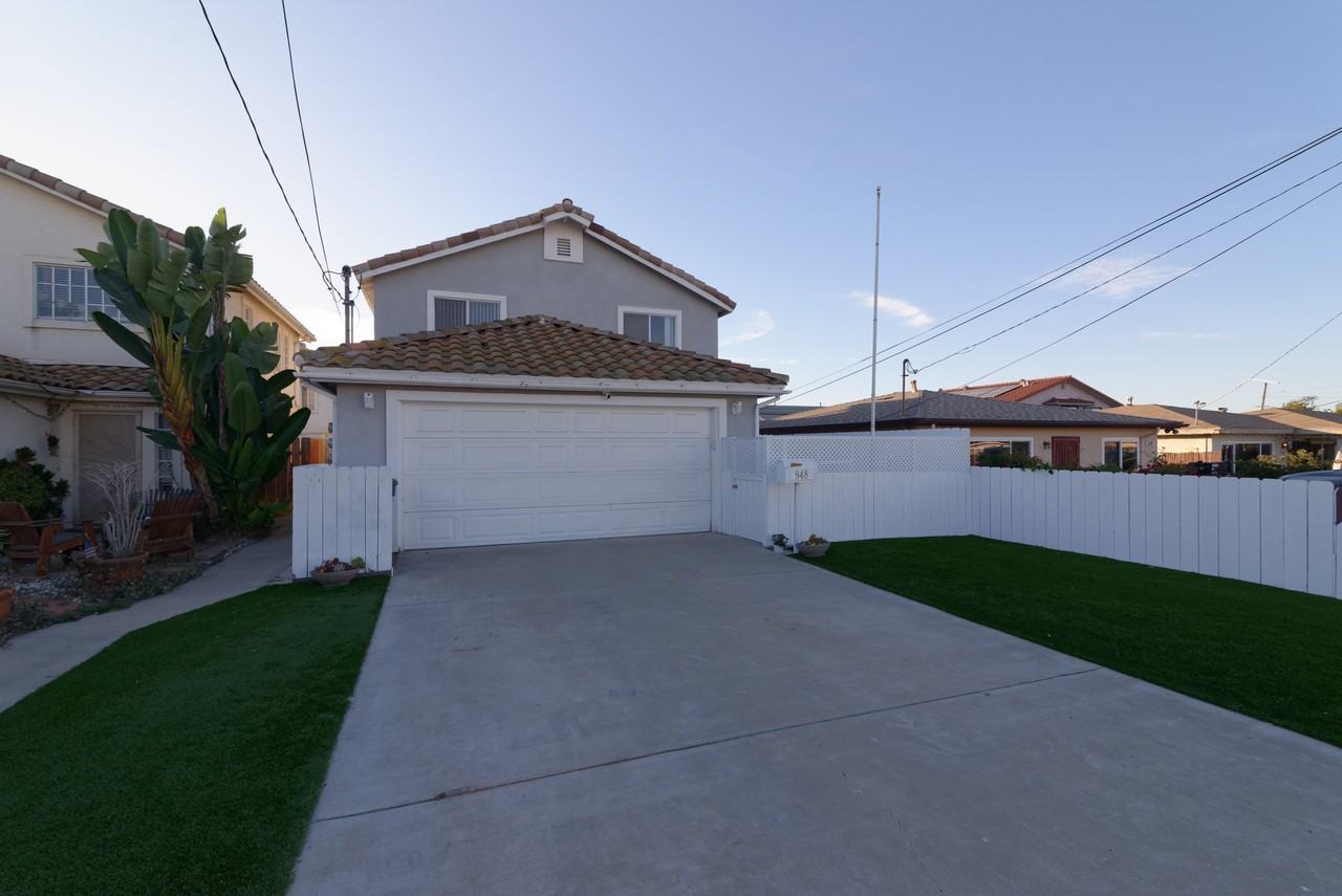 948 Emory St #NA - Photo 2 of 50