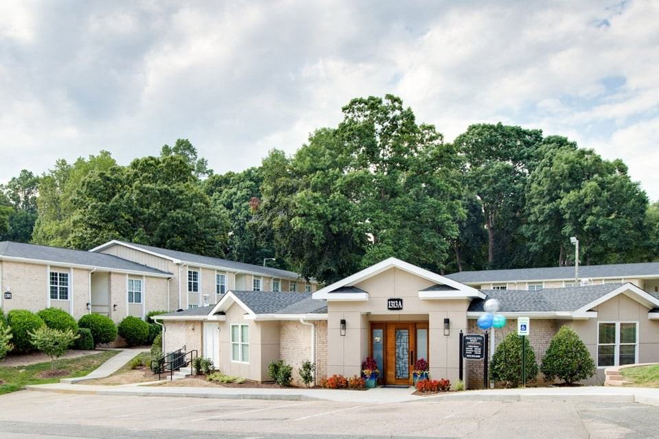 Montecito West - Photo 3 of 27