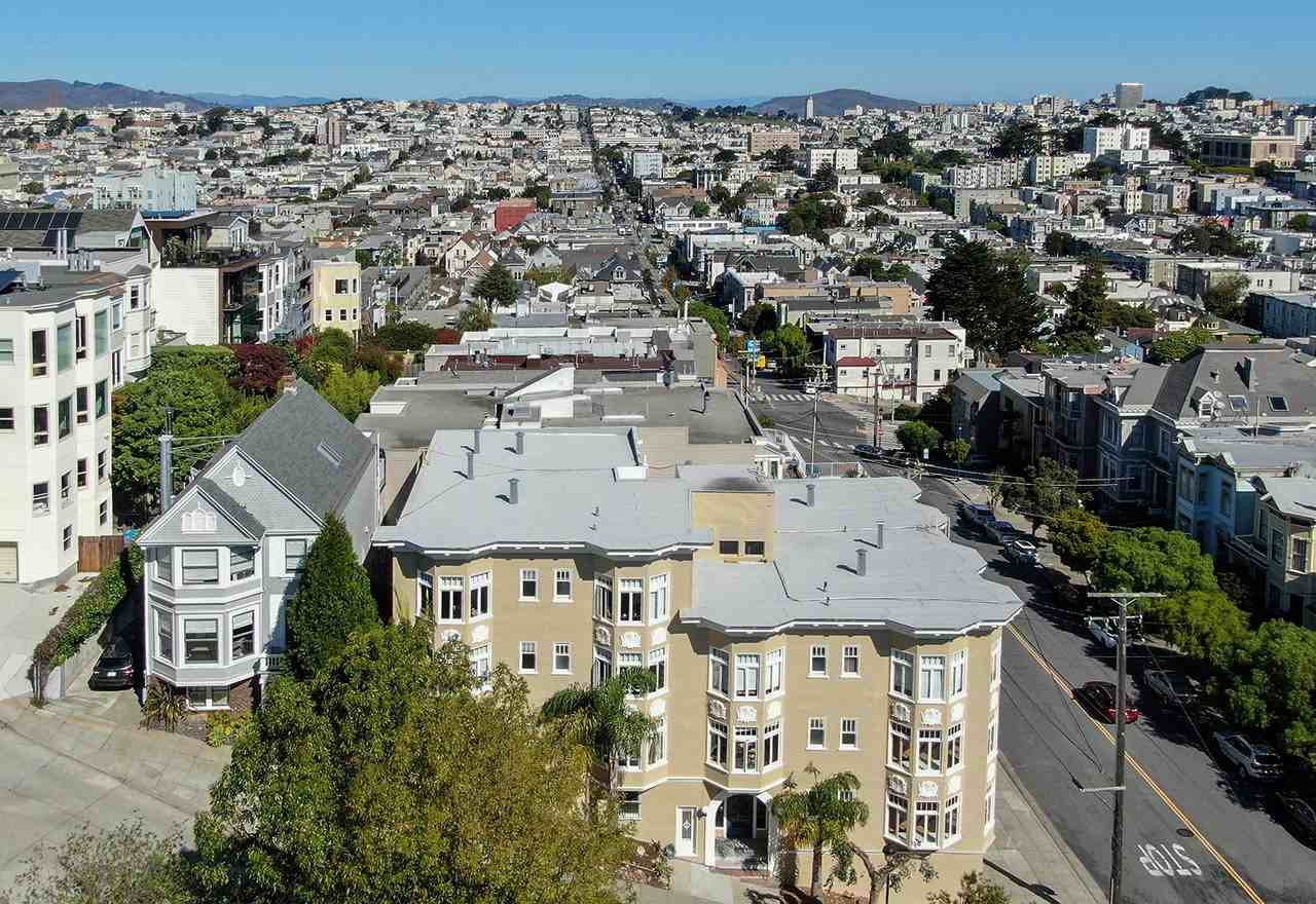 800 Duboce Avenue - Photo 2 of 3