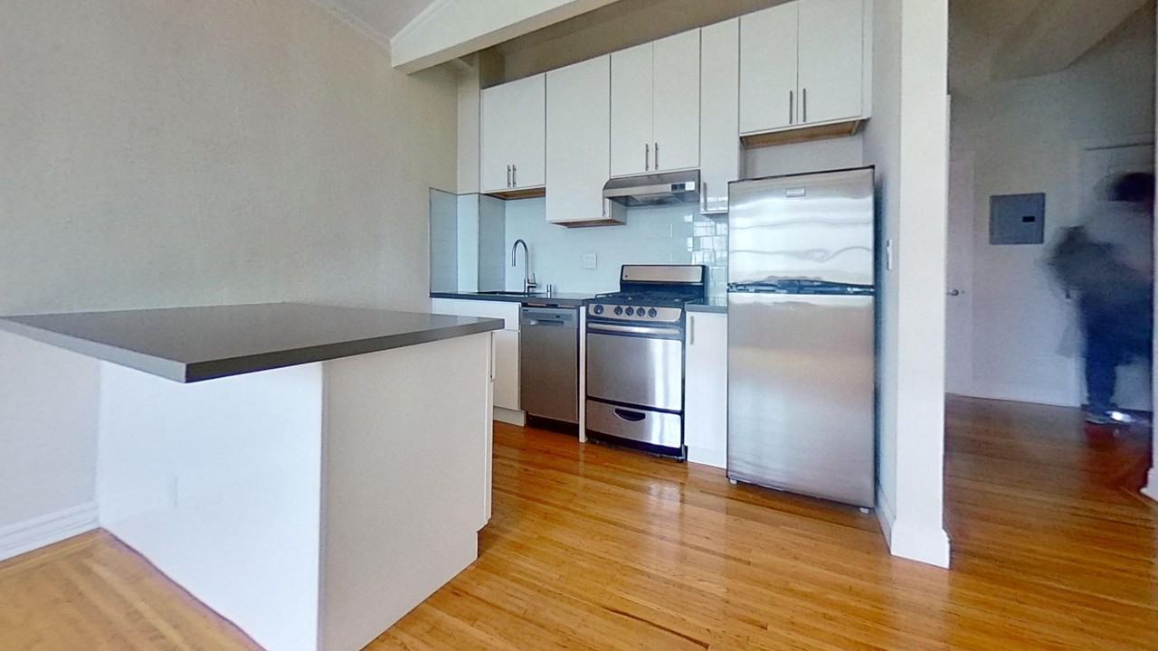 2600 Van Ness Avenue - Photo 5 of 11