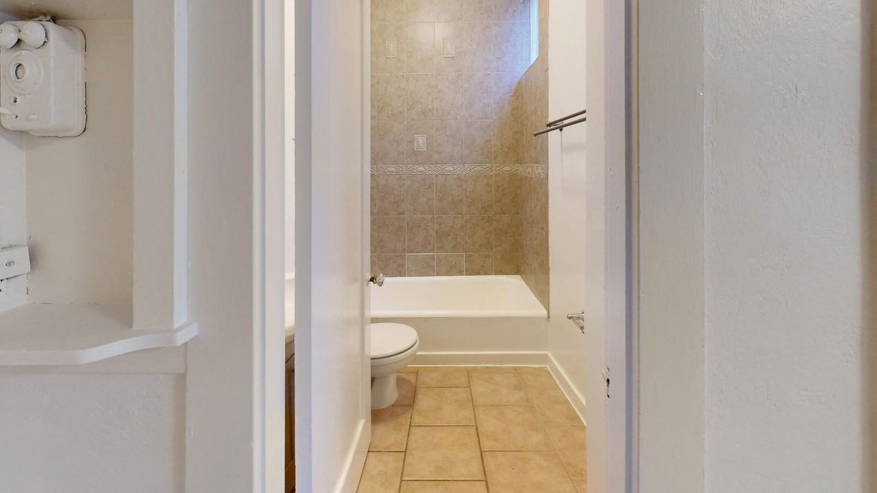 346 Leavenworth Street - Photo 7 of 13