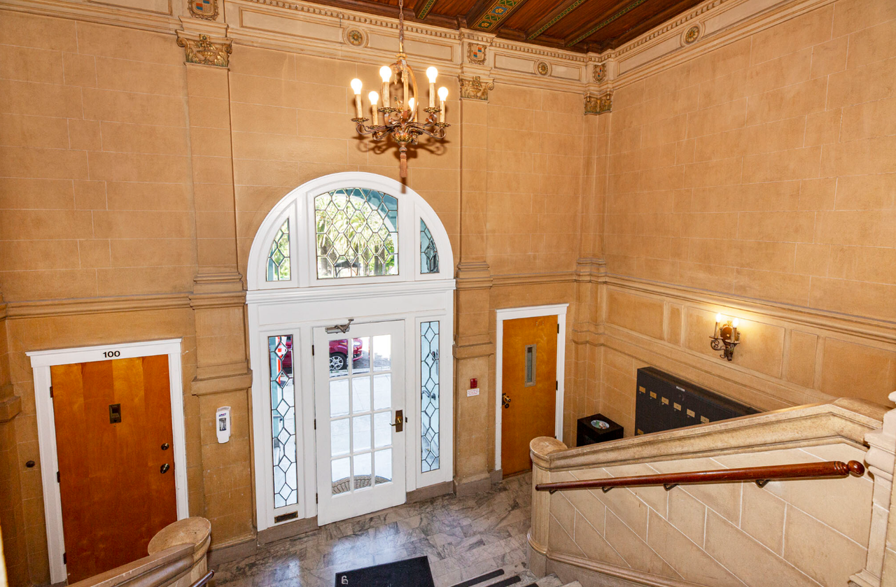 3809 20th Street - Photo 4 of 20